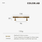 Measurement chart for antique brass Art Deco pull 136 mm with dimensions and weight information.