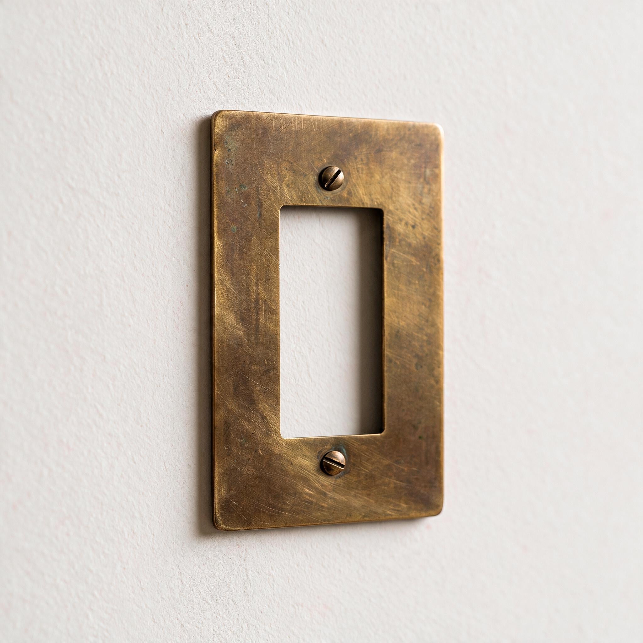 1-Gang Brass Decorator Wall Plate