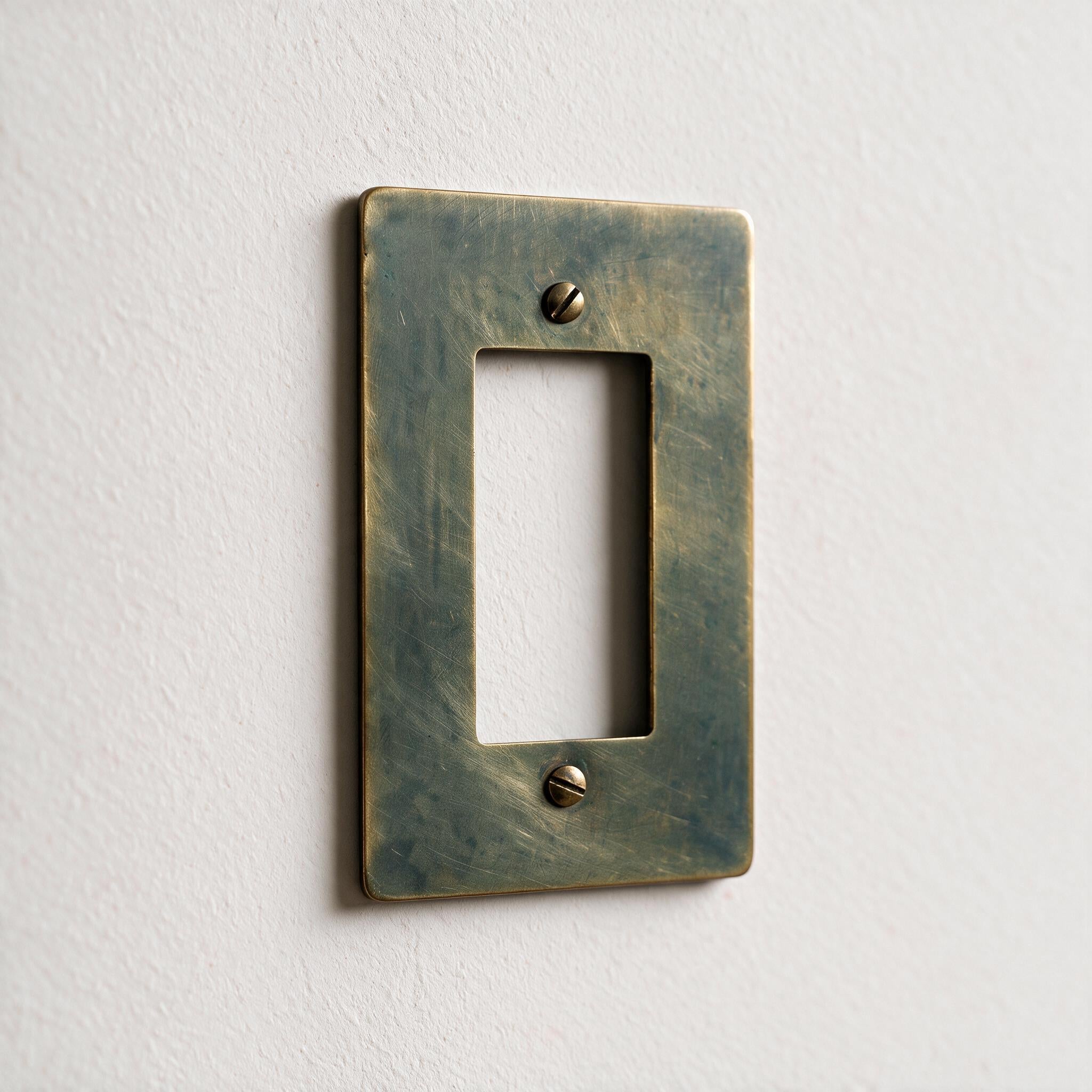 1-Gang Brass Decorator Wall Plate